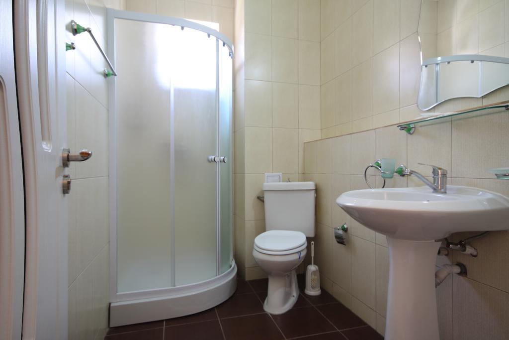 Hotel Dynes Eforie Nord Pokoj fotografie
