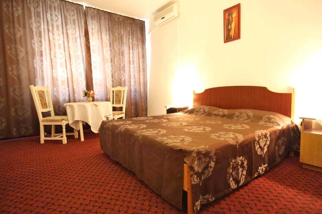 Hotel Dynes Eforie Nord Exteriér fotografie