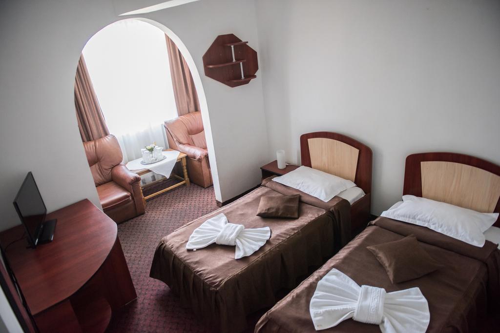 Hotel Dynes Eforie Nord Exteriér fotografie